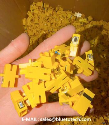 Yellow SC Simplex Fiber Optic Adapter Single Mode UPC SC-SC Fiber Optic Coupler for FTTx ODF Patch Panel